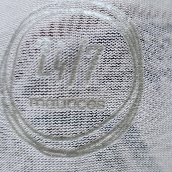 Maurices Floral Flawless stretchy t-shirt size‎ 1X (2X 3X) - Picture 5 of 10